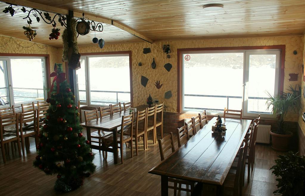 "Aragvi" Hotel Naghorevi Exterior photo